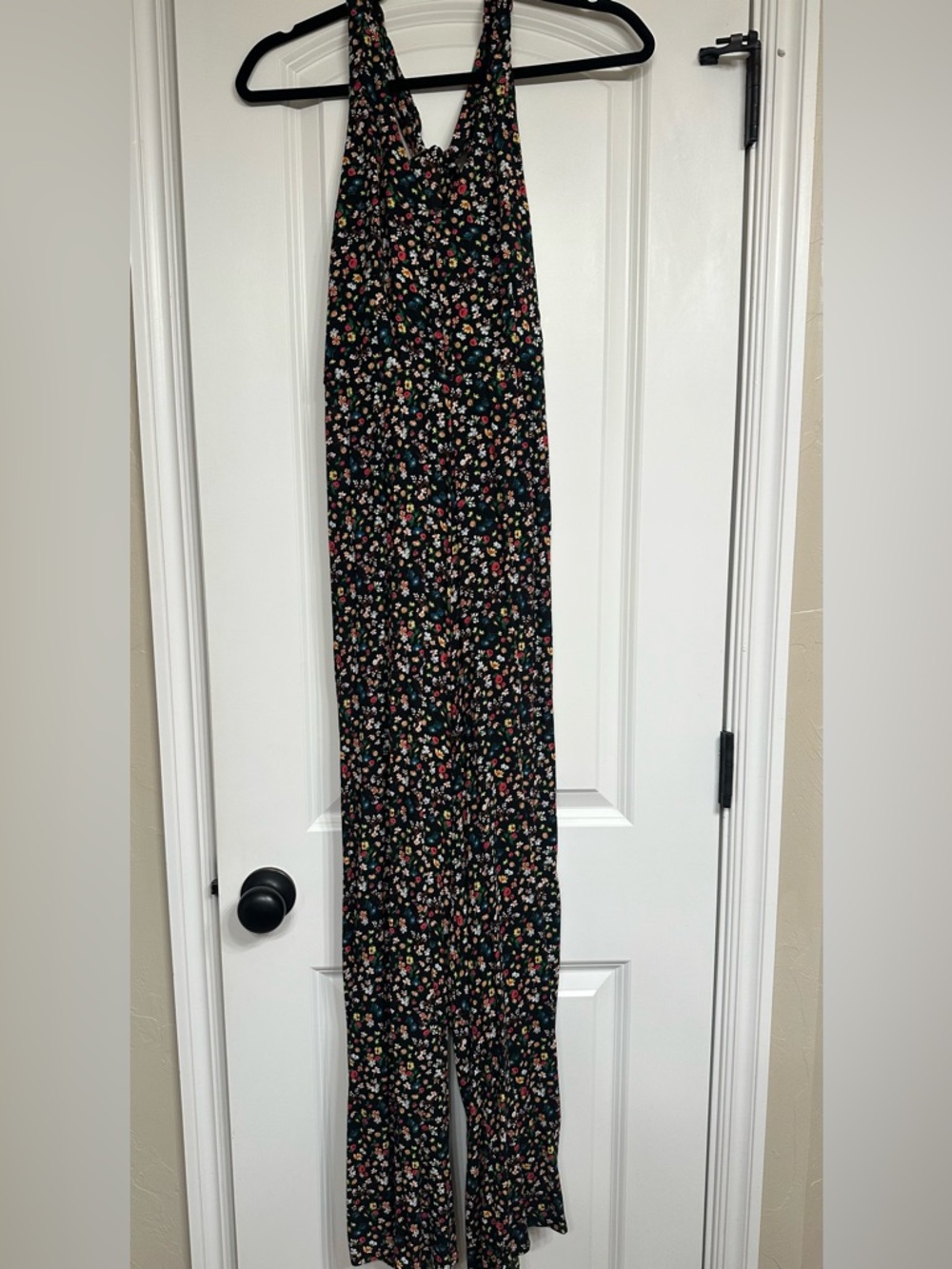 Francesca’s Mi Ami Floral Halter Jumpsuit / Black / Size Medium